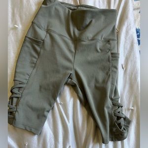 Shosho Active wear shorts, with pockets! Size S